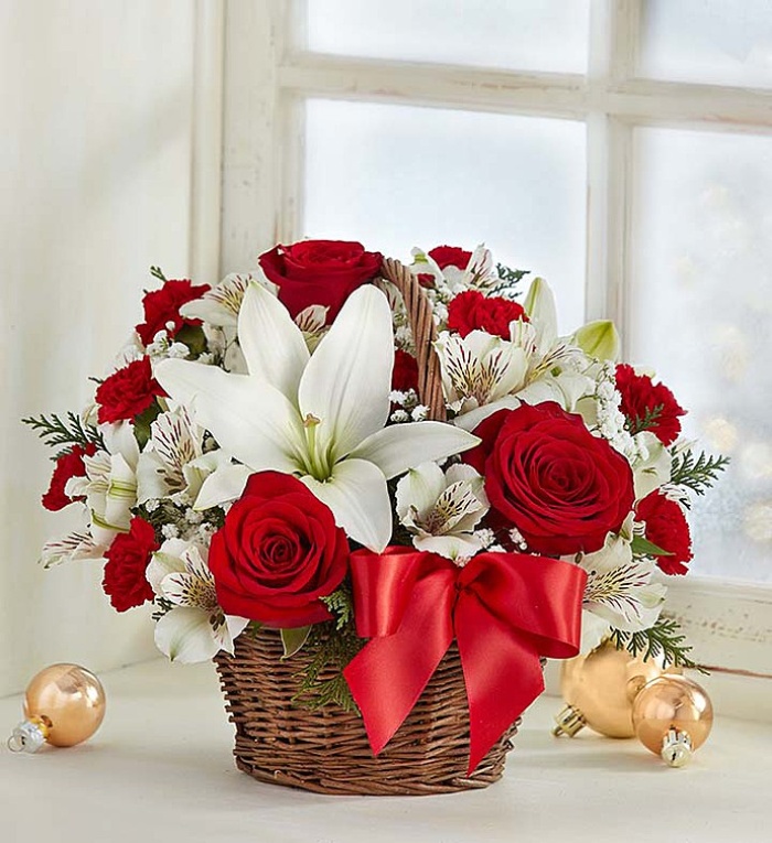 Fields of Europe&reg; Christmas Basket