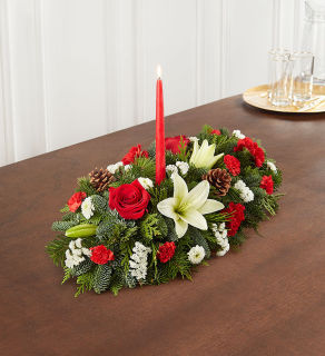 Traditional Christmas Centerpiece